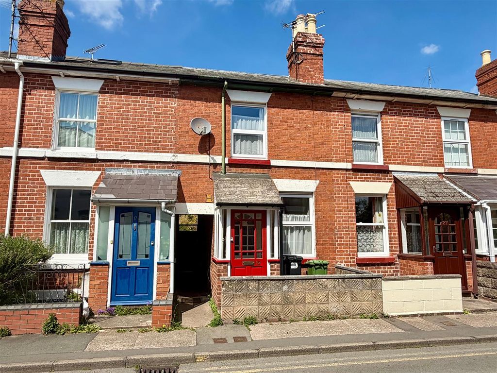 Property photo 1 of 12