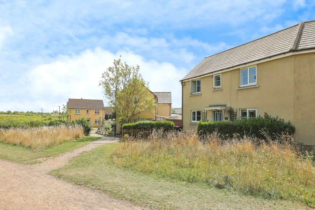 Property photo 1 of 20 Quiet Position