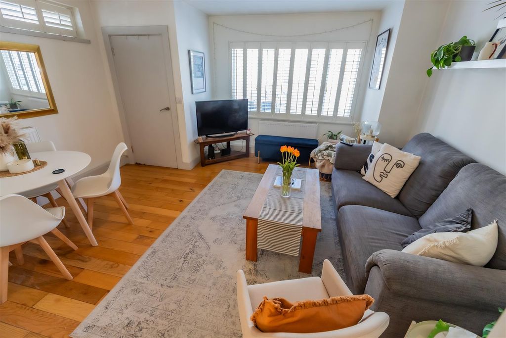 Property photo 2 of 11 35 (5 Of 8).Jpg