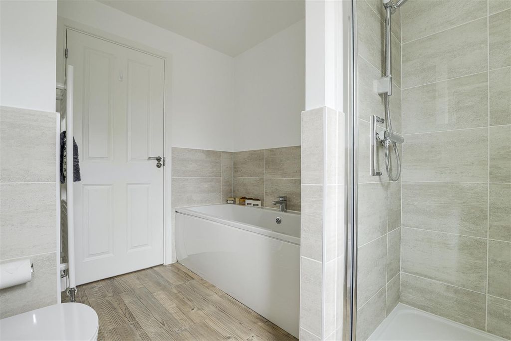 Property photo 3 of 22 17.Jpg