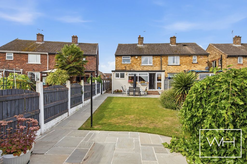 Property photo 2 of 20 29 Copley Crescent, Scawsby 23