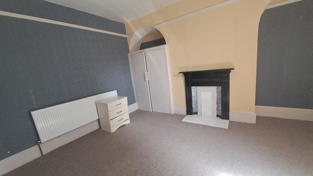 Property photo 3 of 7 Gallery