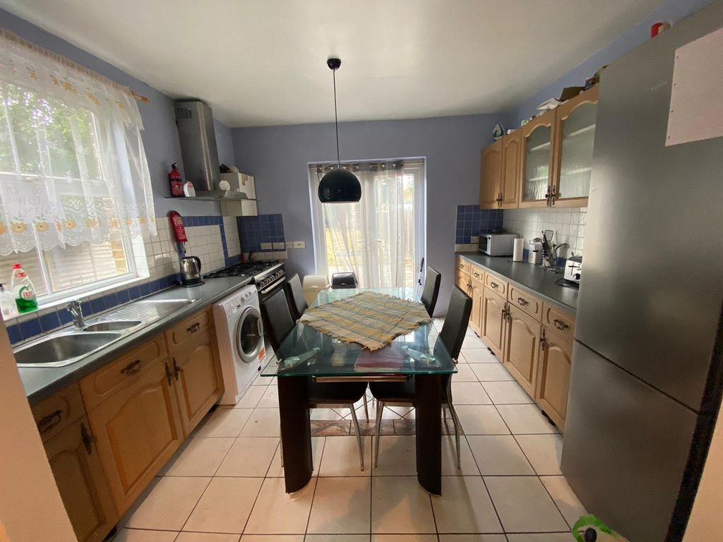 Property photo 3 of 13 Photo 2