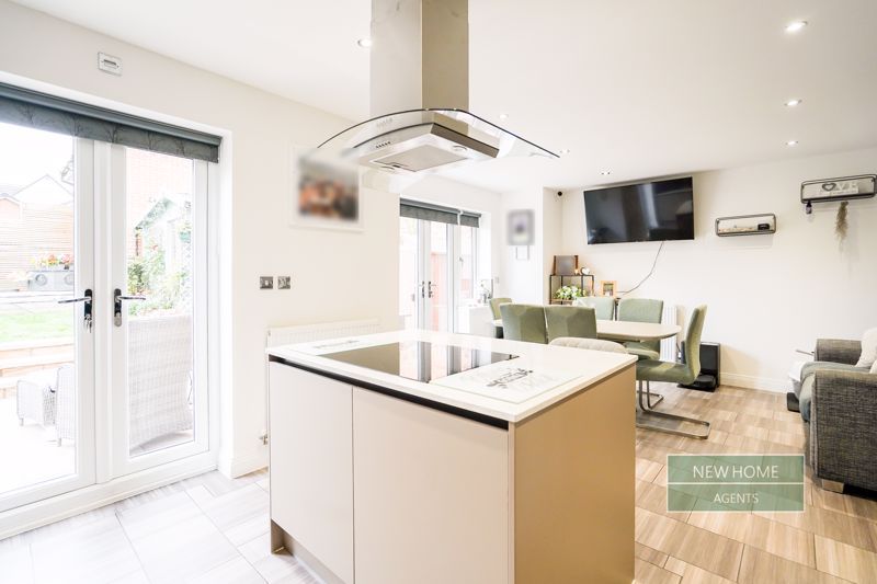 Property photo 3 of 28 Photo 10