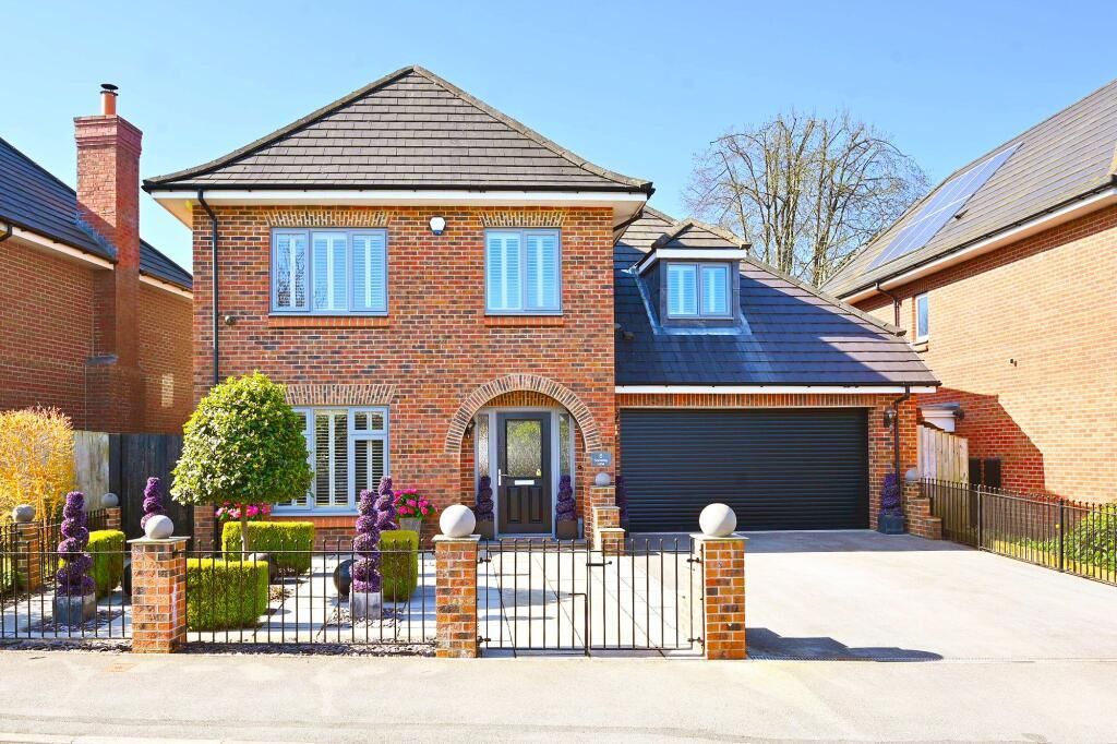 Property photo 2 of 37