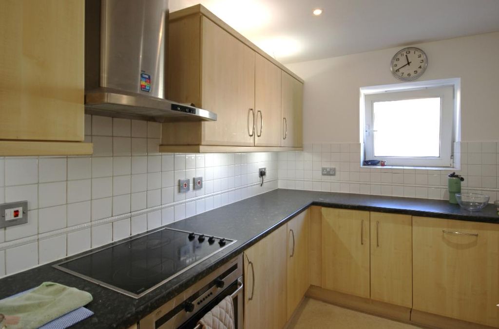 Property photo 2 of 12 Kitchen.Png