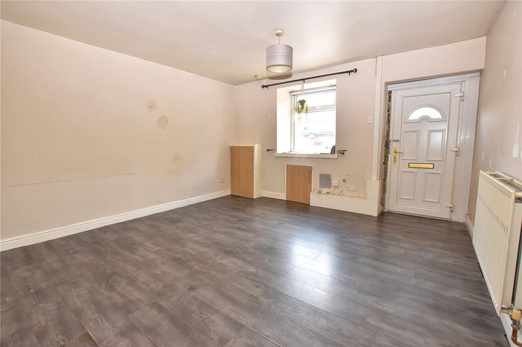 Property photo 3 of 15 Picture No. 08