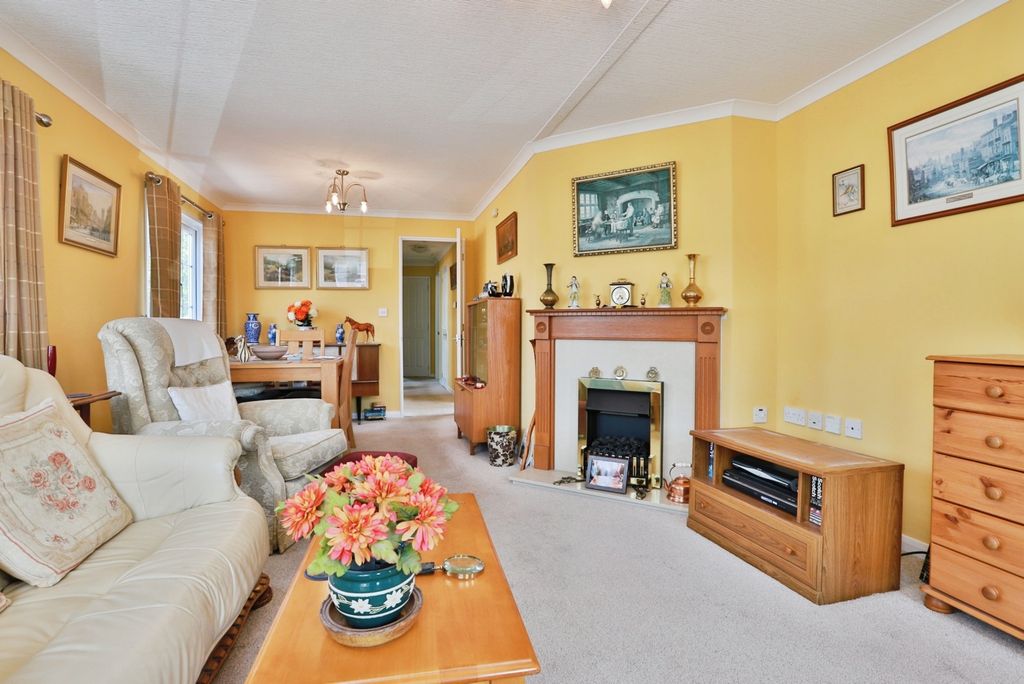 Property photo 2 of 10 Pbox-Img.Jpg