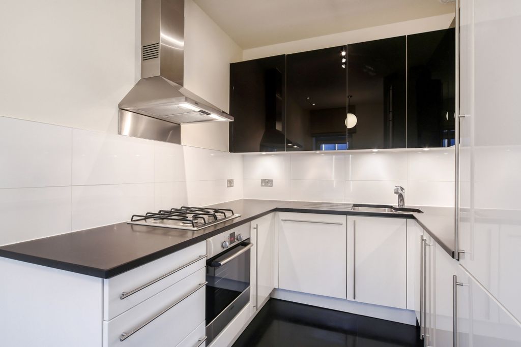 Property photo 3 of 4 Ph18_763819