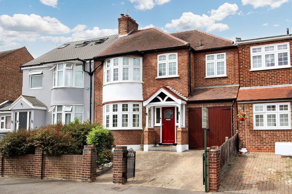 Property photo 1 of 13