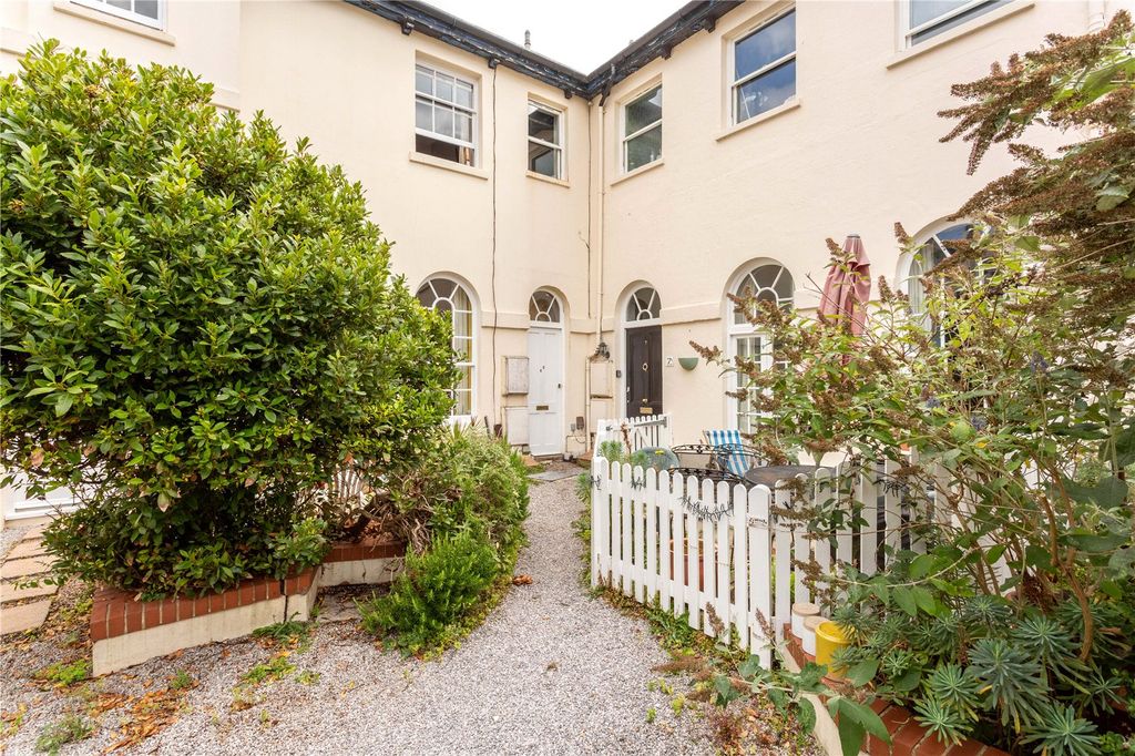 Property photo 1 of 10 Picture No. 05