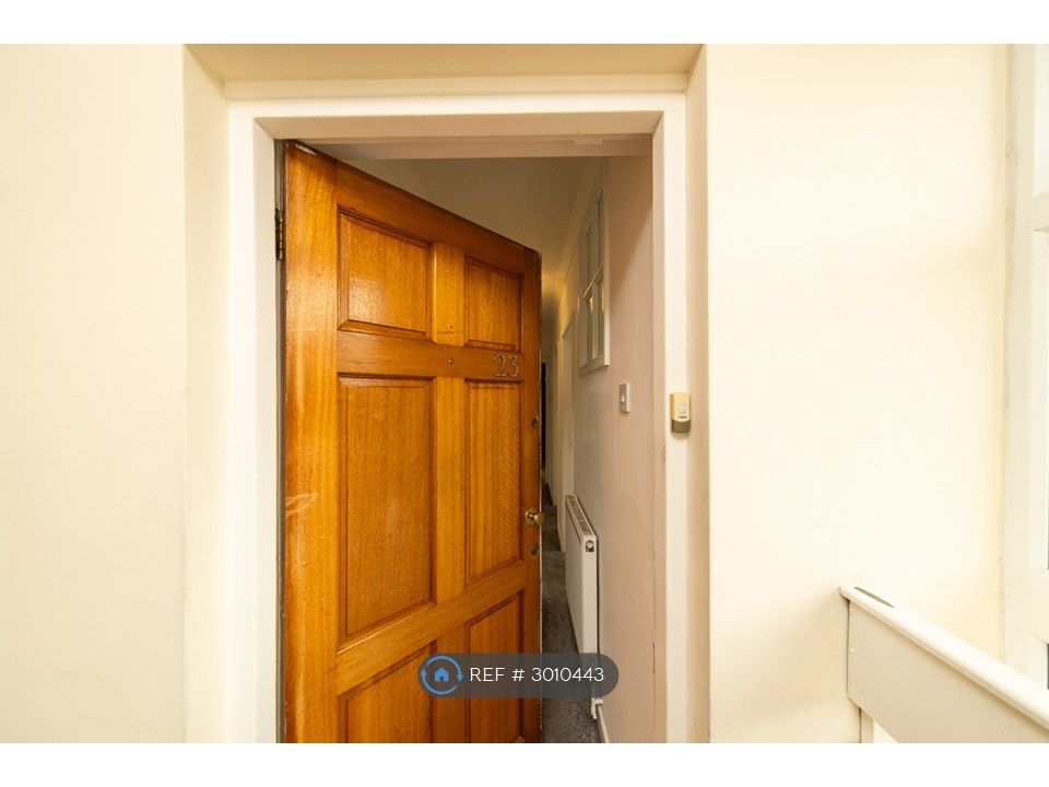 Property photo 3 of 26