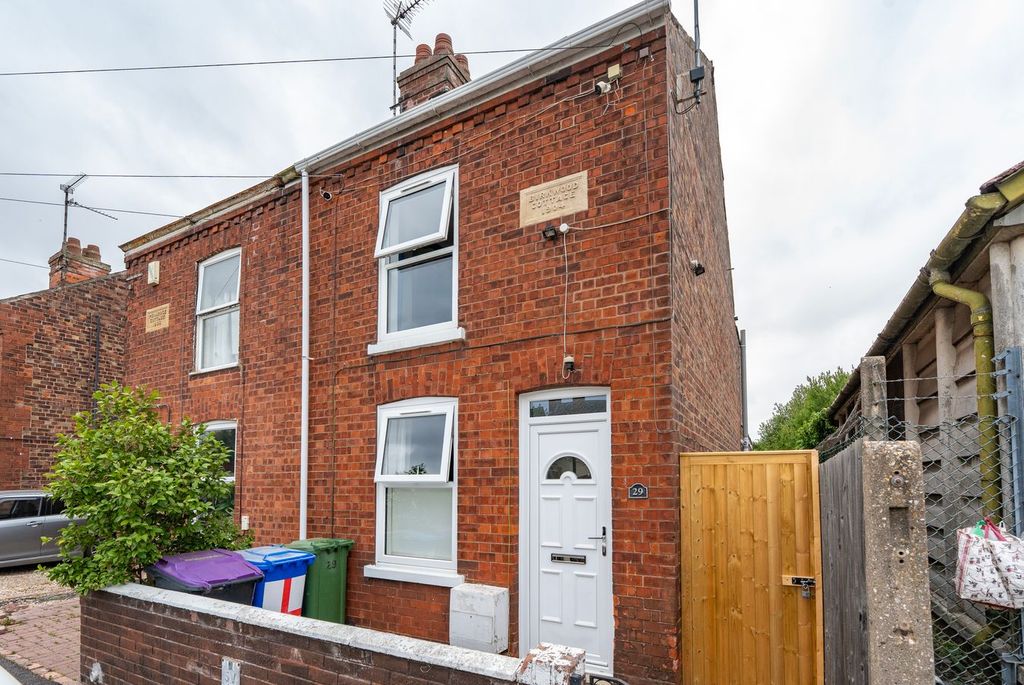 Property photo 1 of 12