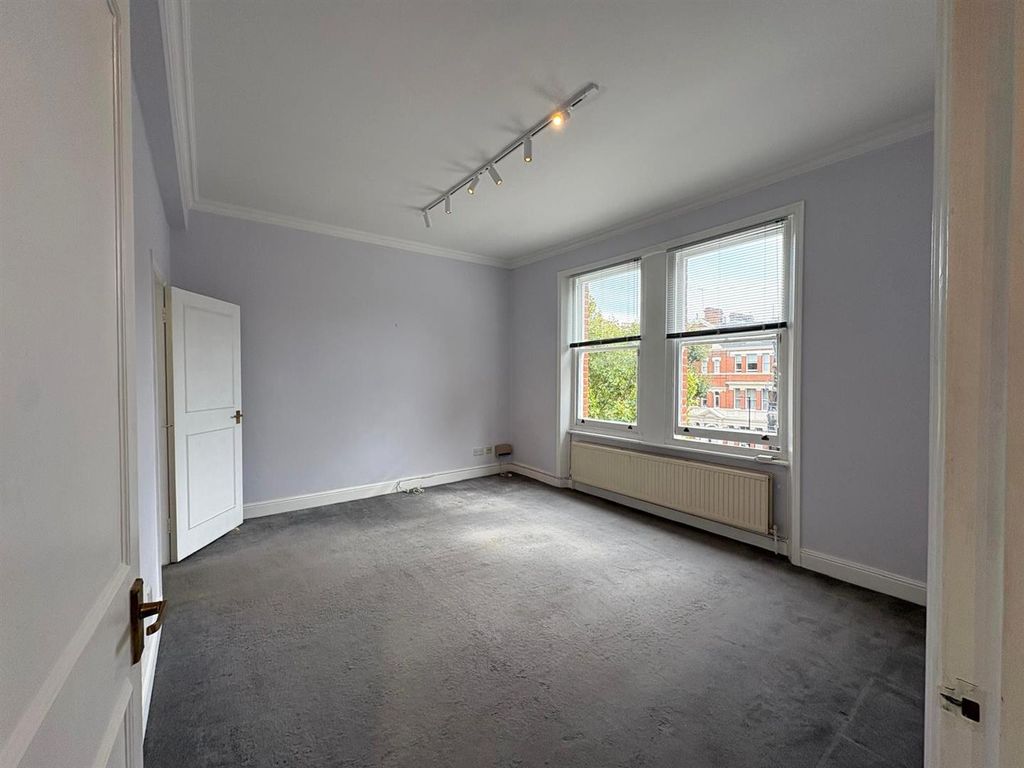 Property photo 2 of 7 0Ed05c60-7cc2-4c42-B1B4-4F0Ab72Abbb2.Jpg