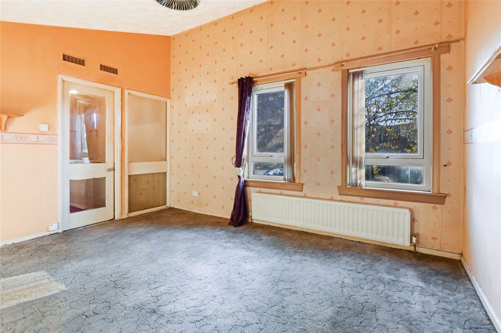 Property photo 2 of 21 Picture No. 04