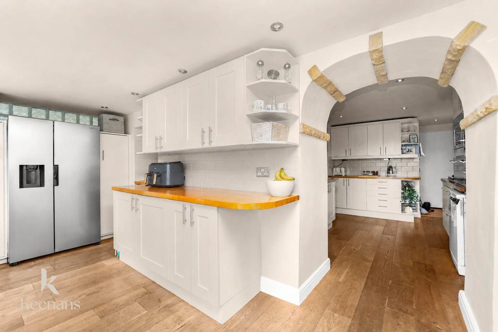Property photo 3 of 61 3.Jpg