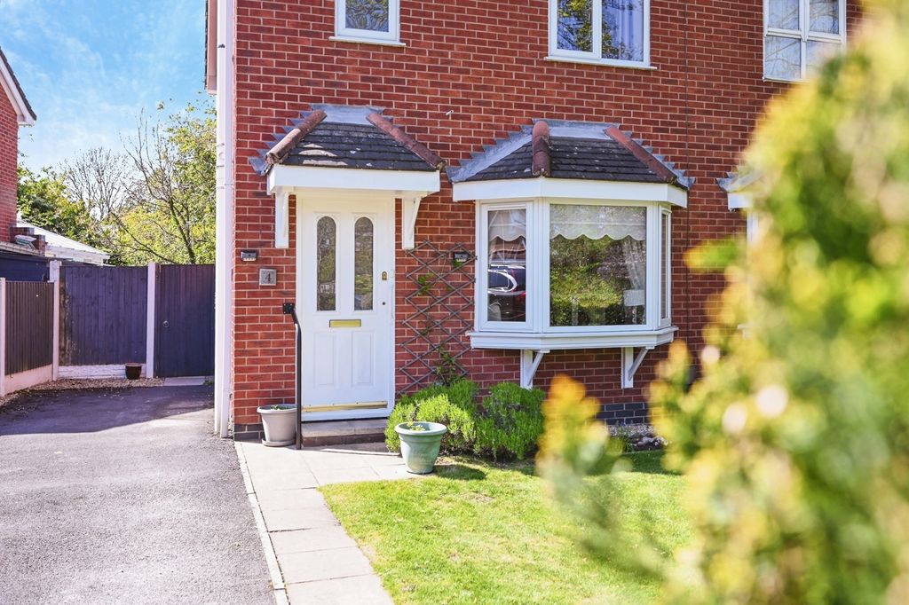 Property photo 2 of 20 Front View