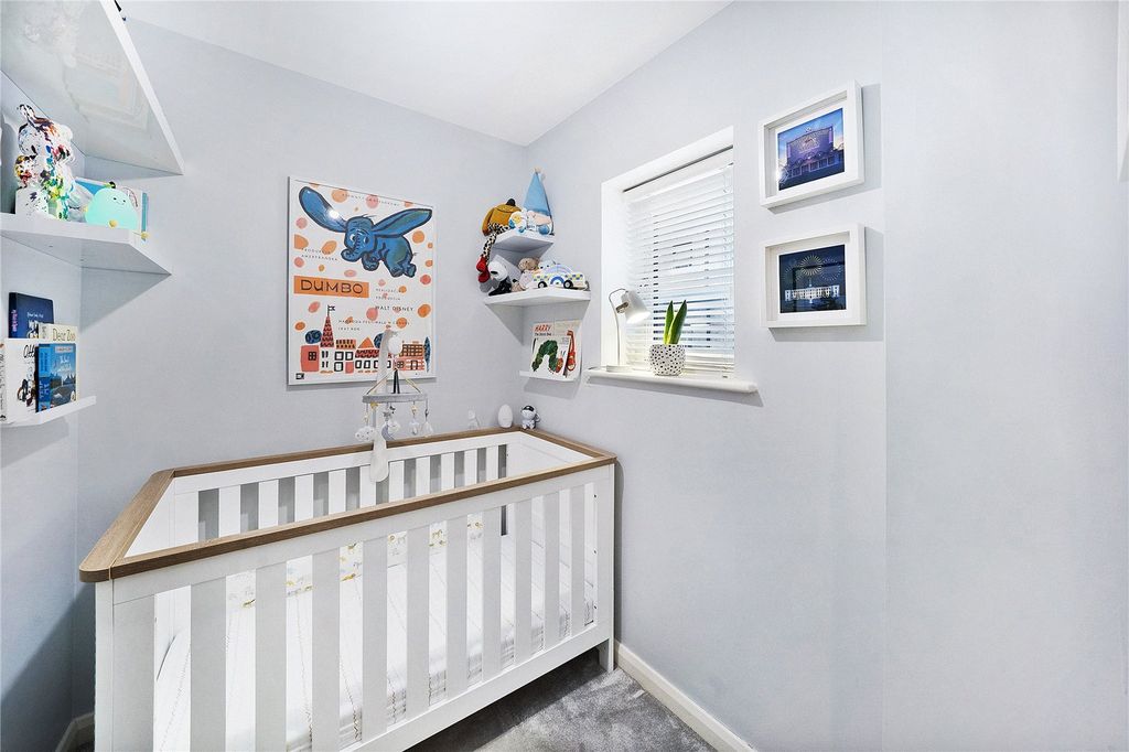 Property photo 3 of 11 Picture No. 12