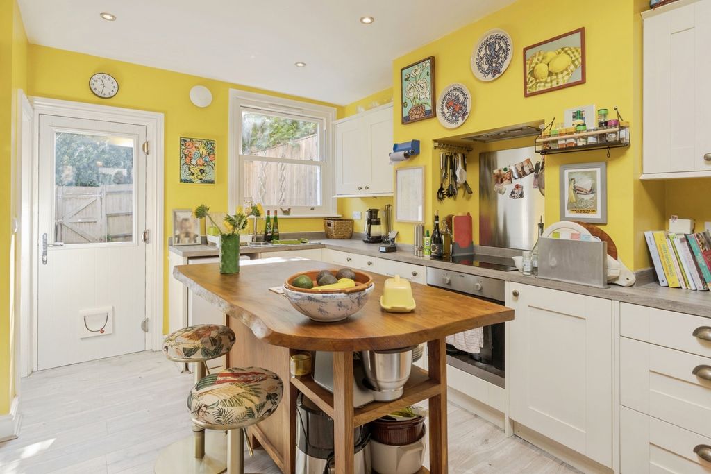 Property photo 2 of 13 Pbox-Img.Jpg