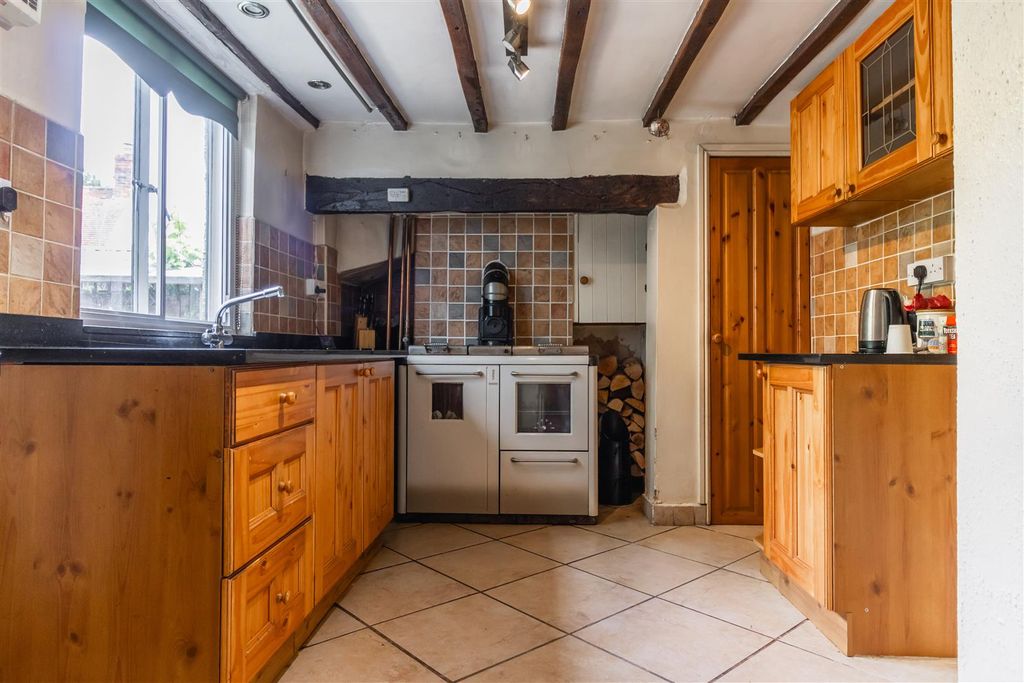 Property photo 2 of 26