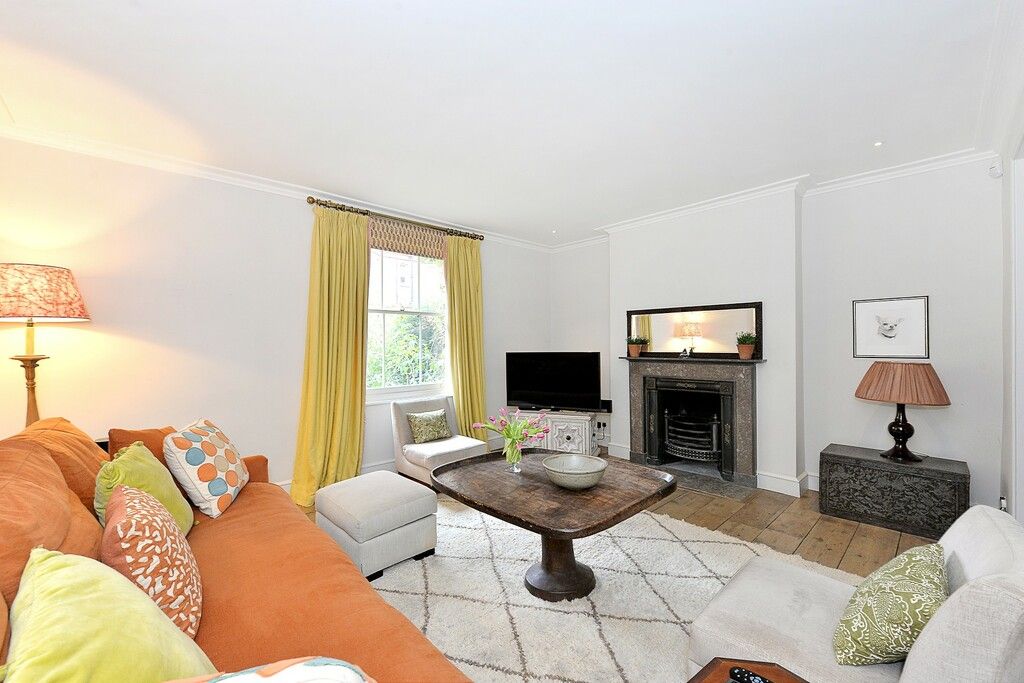 Property photo 2 of 18