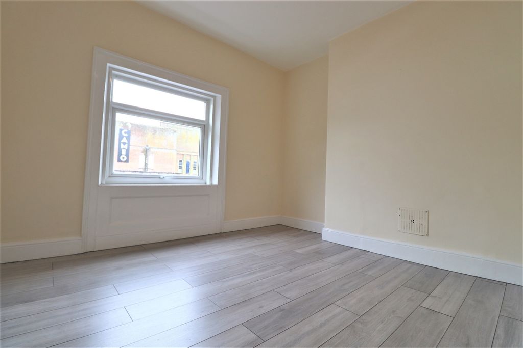 Property photo 1 of 6 Img_6080