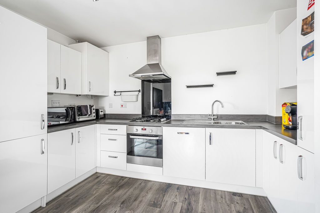 Property photo 3 of 9 Photo 10