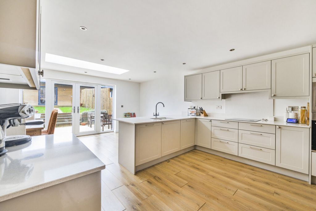 Property photo 2 of 21 Kitchen Diner