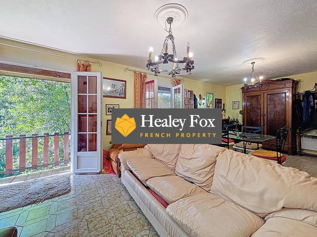 Property photo 3 of 13