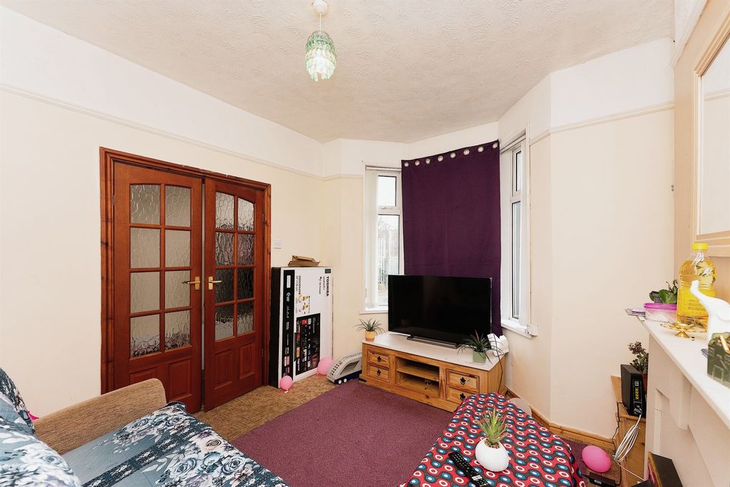 Property photo 3 of 15