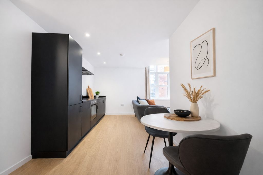 Property photo 2 of 5 4