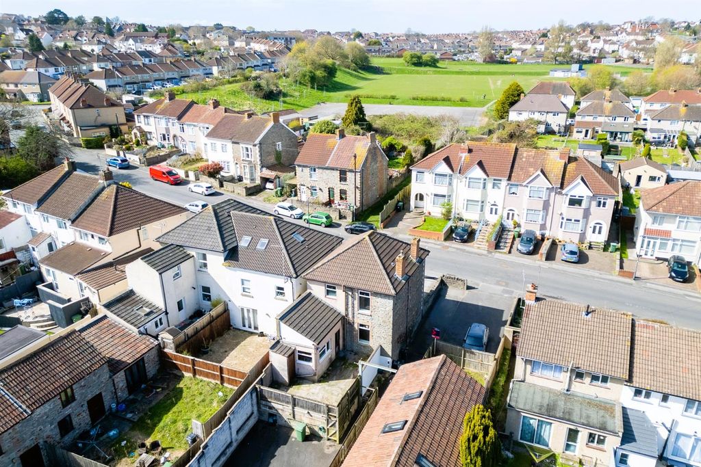 Property photo 2 of 34 100 Church Road, Kingswood Bristol Bs15 4Be | Free