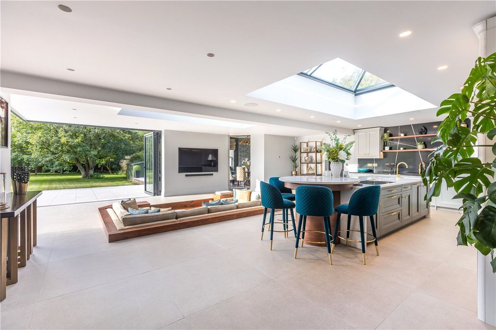 Property photo 3 of 40 Picture No. 30