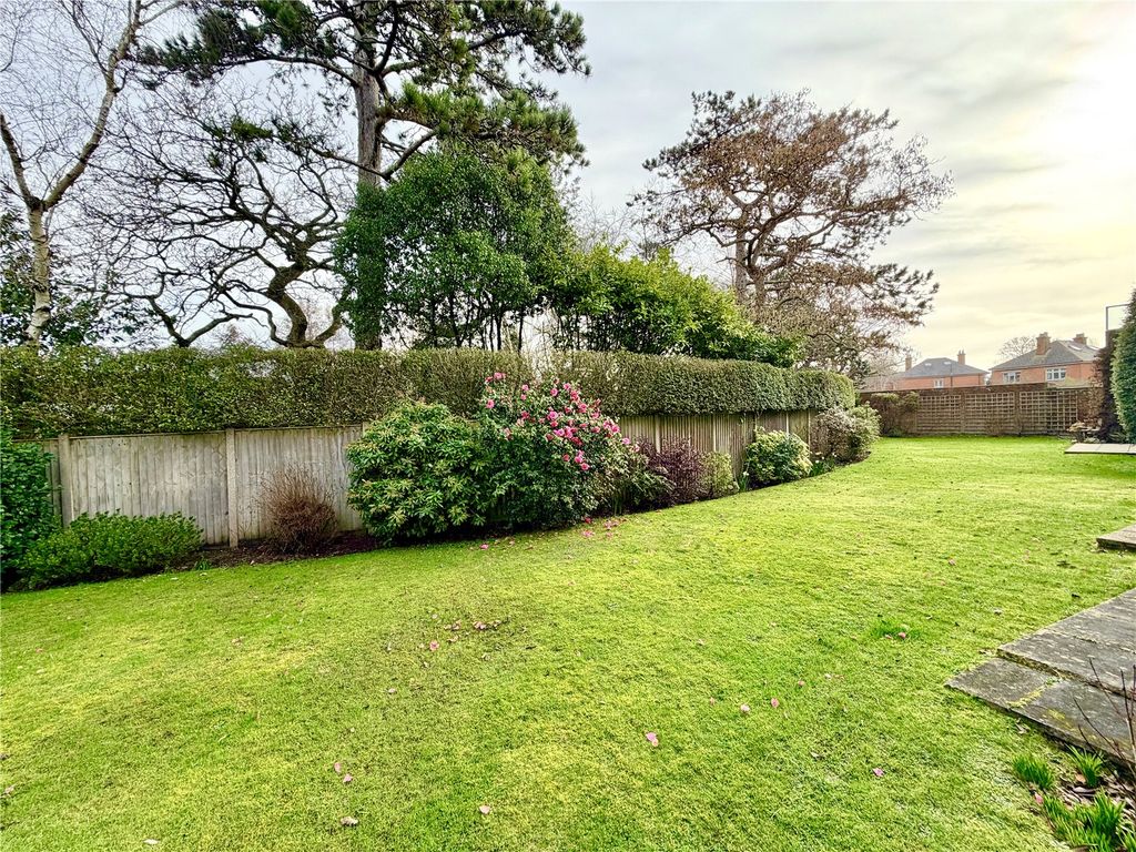 Property photo 3 of 13 Picture No. 10