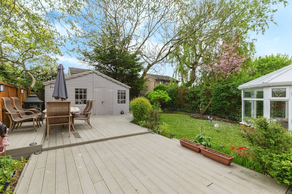 Property photo 2 of 17 Rear Garden