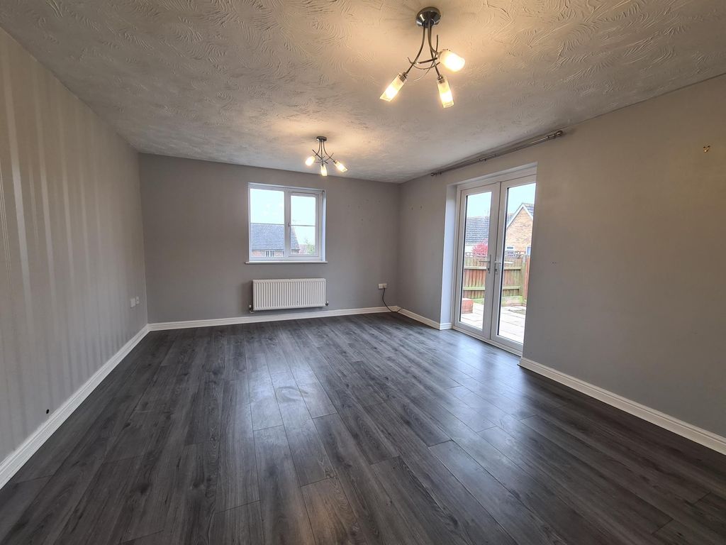 Property photo 2 of 13 Image