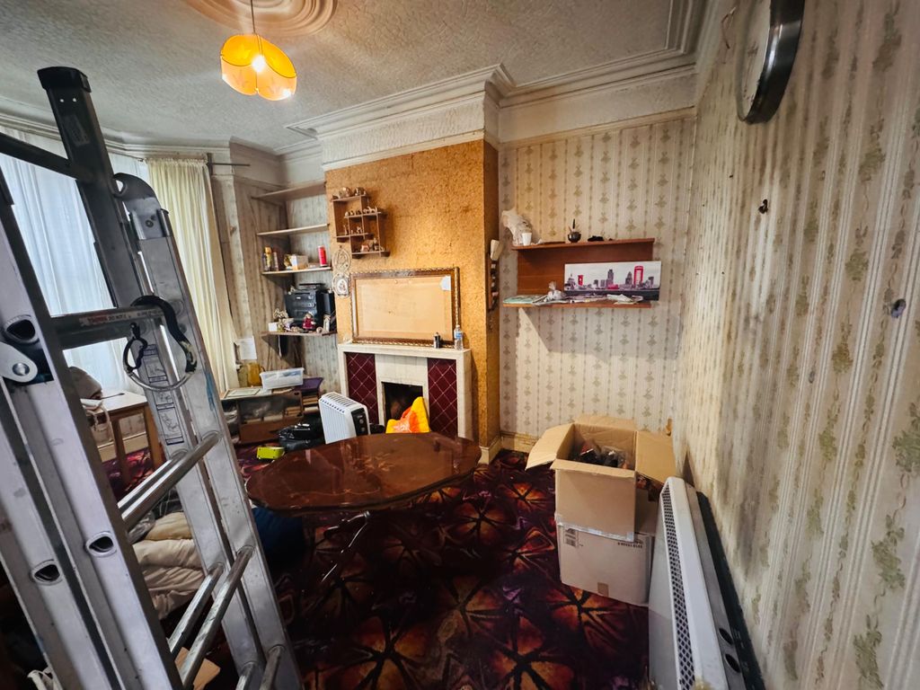Property photo 3 of 10 Gallery