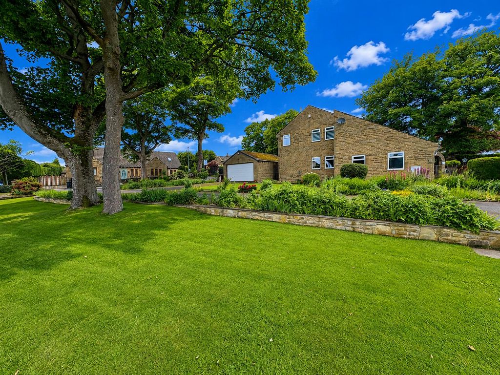 Property photo 1 of 26
