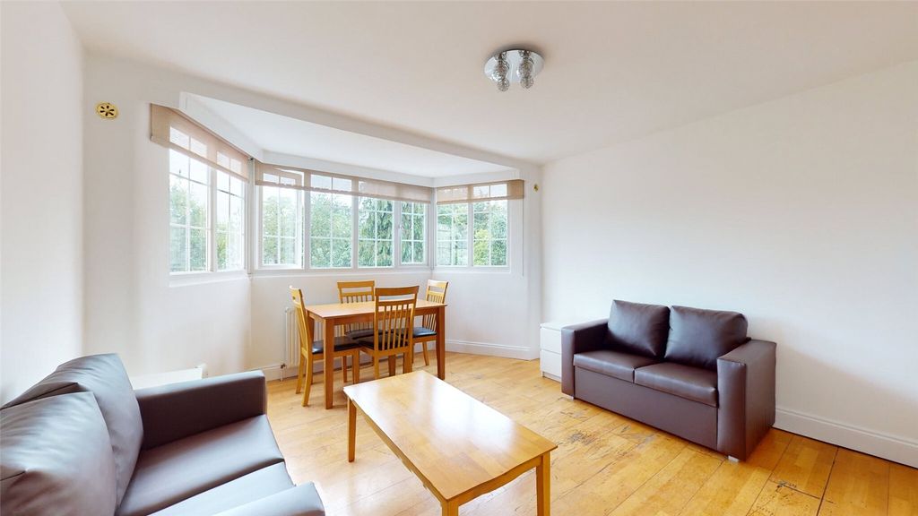 Property photo 3 of 20 Picture No. 38