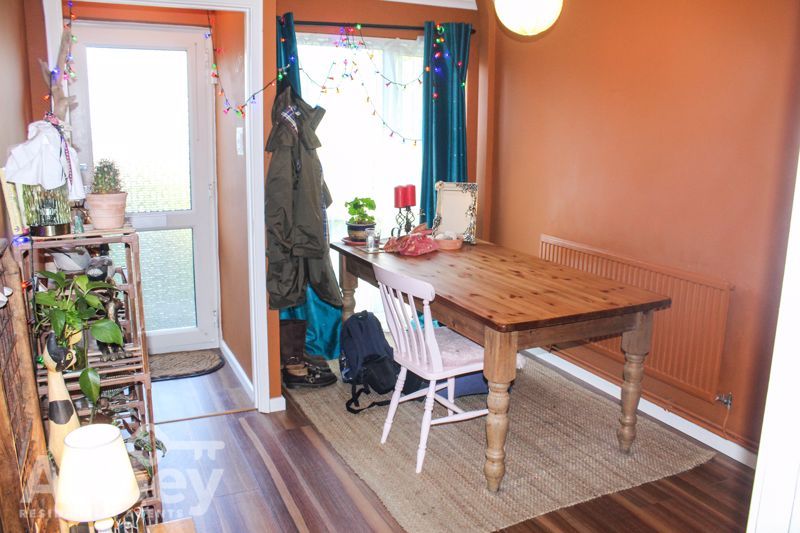 Property photo 3 of 15 Dining Room 1