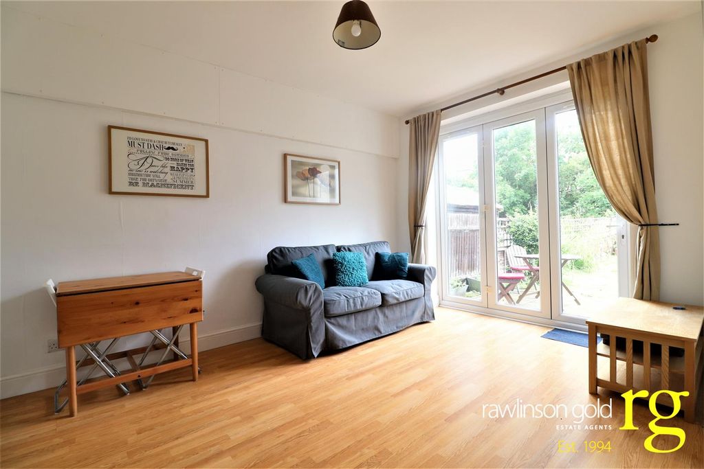 Property photo 2 of 7