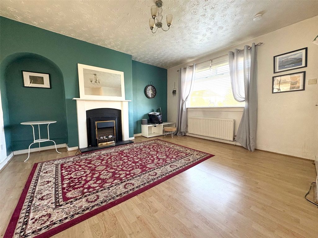 Property photo 2 of 15 Picture No. 11