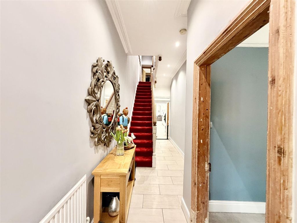 Additional image 6 of 5 bed town house for saleHerrick Road, Loughborough LE11