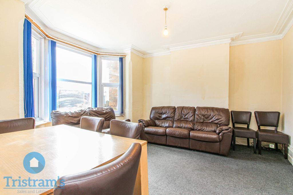 Property photo 3 of 18 Img_1232