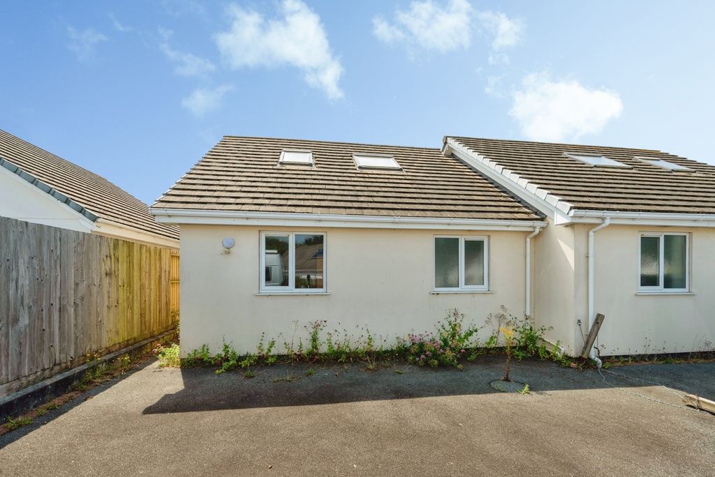 Property photo 1 of 17 Pbox-Img.Jpg