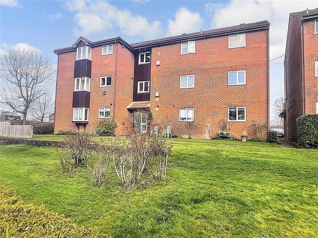 Property photo 3 of 7 External New