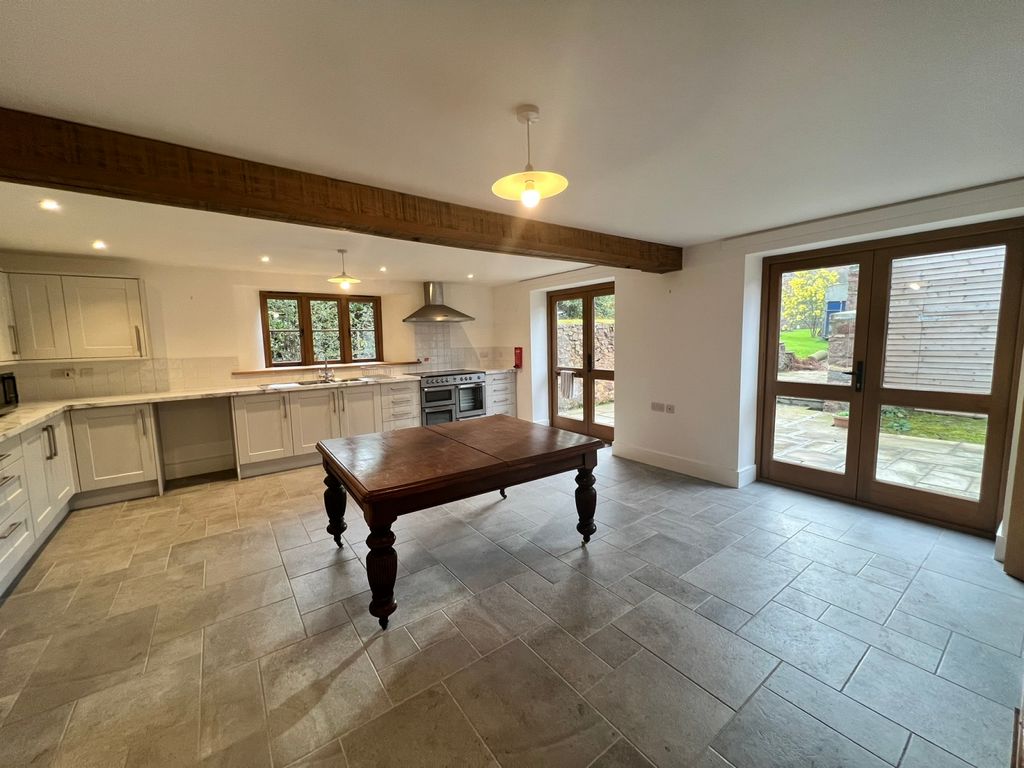 Property photo 3 of 19 Picture No. 03