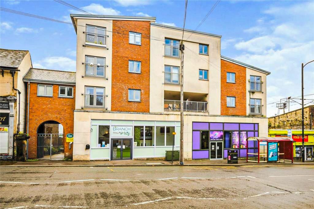 Property photo 1 of 8