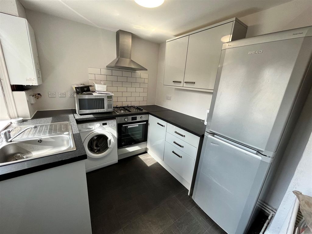 Property photo 2 of 6 6.Jpg