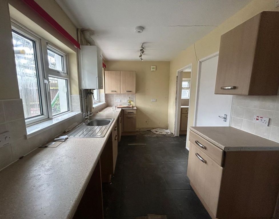 Property photo 2 of 5